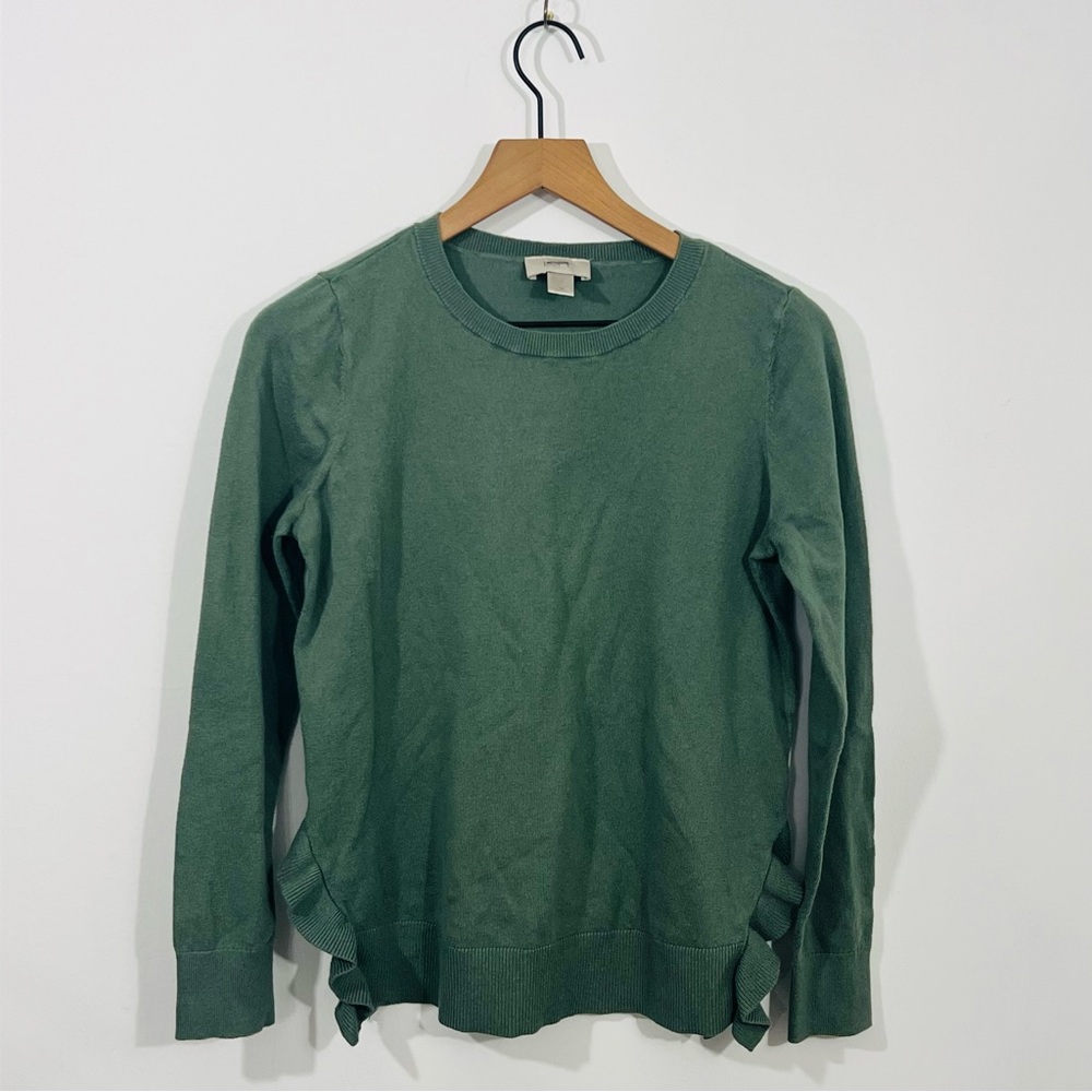 LOFT Gorgeous Natural Green Pullover Crewneck Sweatshirt Ruffle High Low Sides M